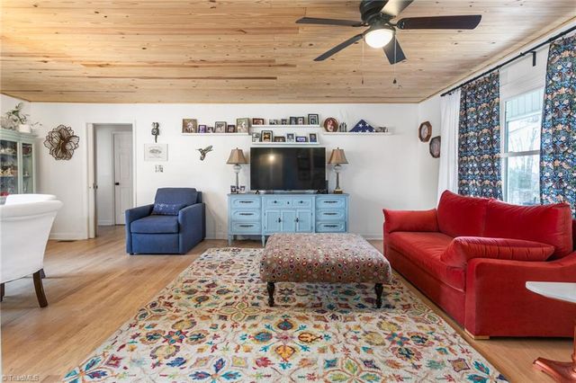 943 Maurine Drive, Asheboro, NC 27205