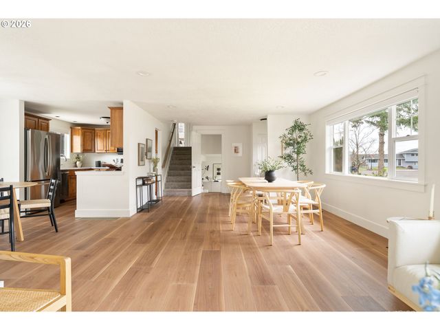 11731 LONGSTANDING Ct, Oregon City, OR 97045