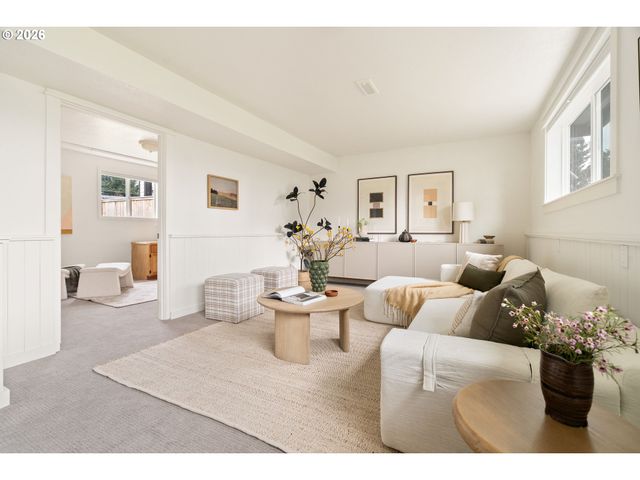 11731 LONGSTANDING Ct, Oregon City, OR 97045