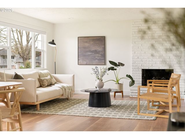 11731 LONGSTANDING Ct, Oregon City, OR 97045