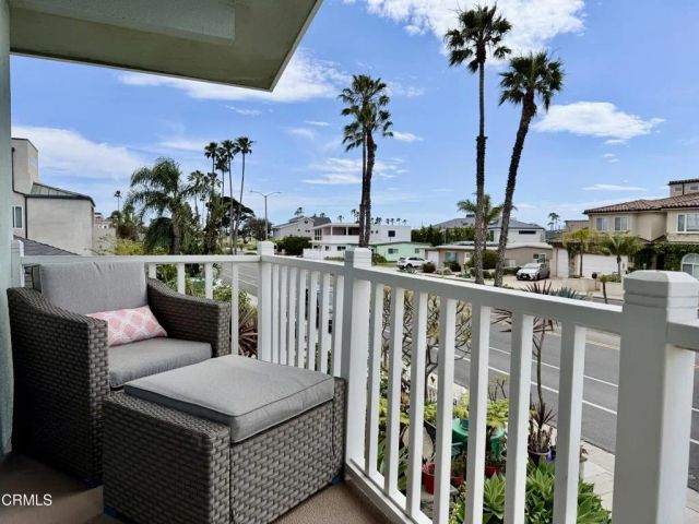 2827 Pierpont Boulevard, Ventura, CA 93001