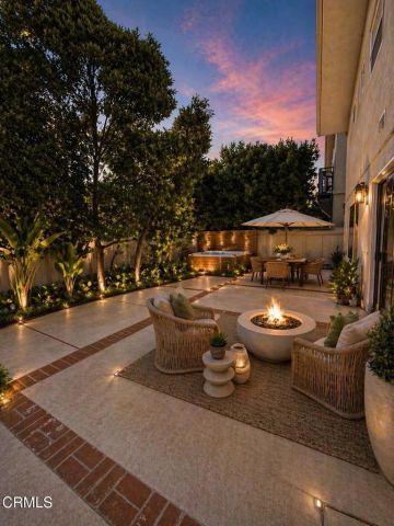 2827 Pierpont Boulevard, Ventura, CA 93001