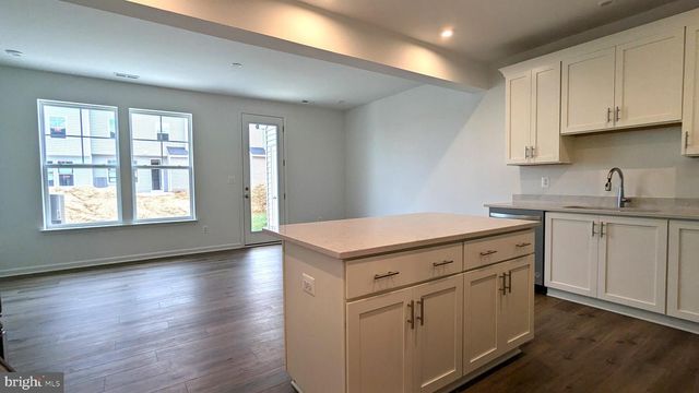 27 TOWTON PL, Charles Town, WV 25414
