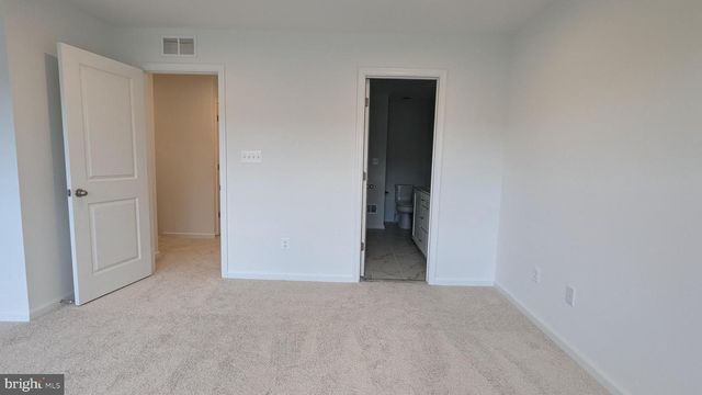 27 TOWTON PL, Charles Town, WV 25414
