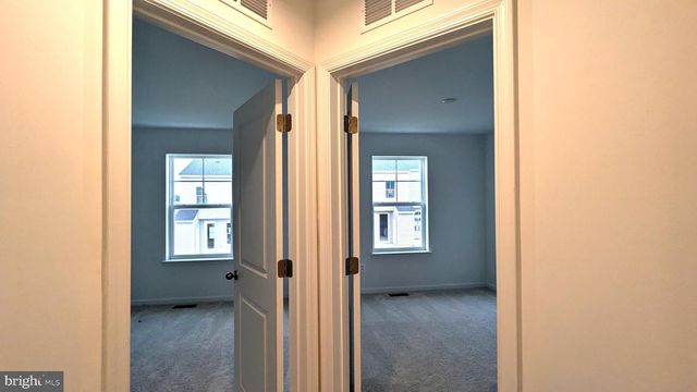 27 TOWTON PL, Charles Town, WV 25414