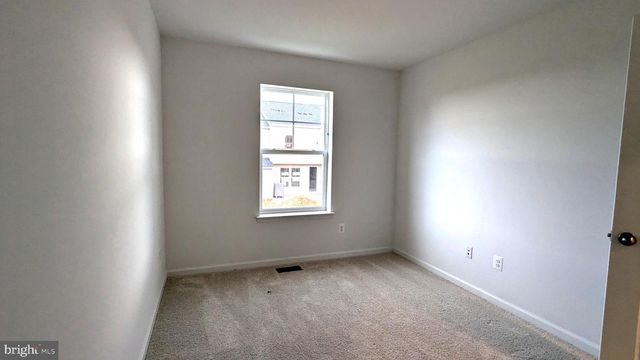 27 TOWTON PL, Charles Town, WV 25414