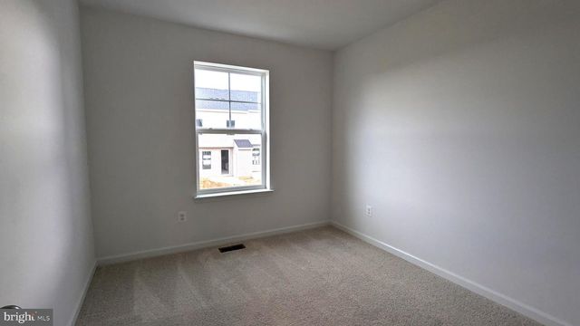 27 TOWTON PL, Charles Town, WV 25414