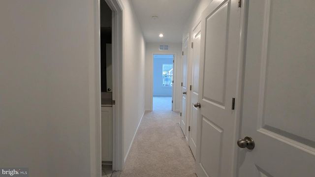 27 TOWTON PL, Charles Town, WV 25414