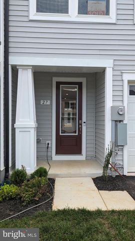 27 TOWTON PL, Charles Town, WV 25414