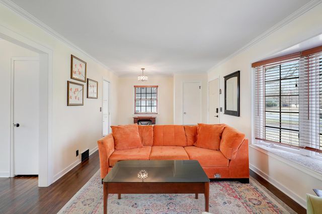 9131 12th Avenue S, Bloomington, MN 55425