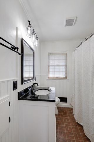 9131 12th Avenue S, Bloomington, MN 55425