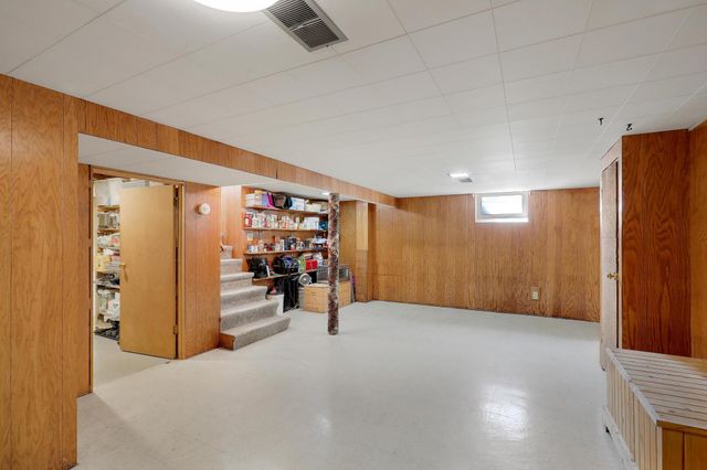 9131 12th Avenue S, Bloomington, MN 55425