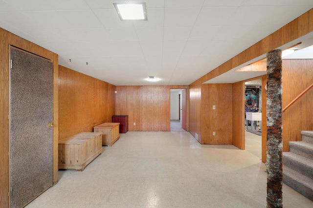 9131 12th Avenue S, Bloomington, MN 55425