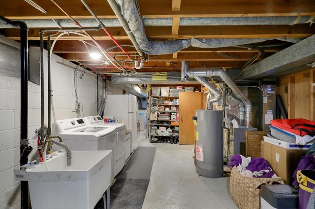 9131 12th Avenue S, Bloomington, MN 55425