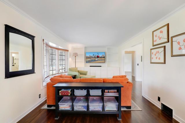 9131 12th Avenue S, Bloomington, MN 55425