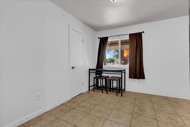 13015 Gregory Avenue, Tulare, CA 93274