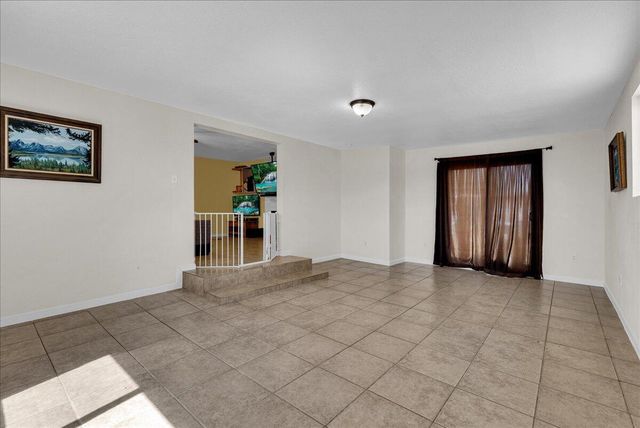 13015 Gregory Avenue, Tulare, CA 93274