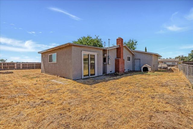 13015 Gregory Avenue, Tulare, CA 93274