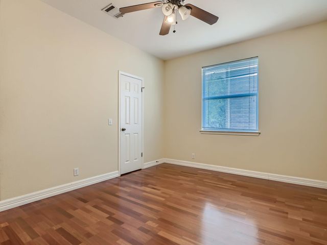 11918 Loomis DR, Austin, TX 78738