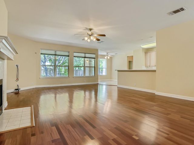 11918 Loomis DR, Austin, TX 78738