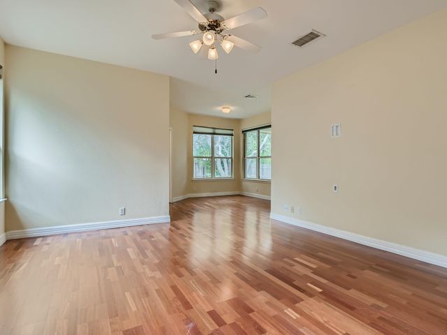 11918 Loomis DR, Austin, TX 78738