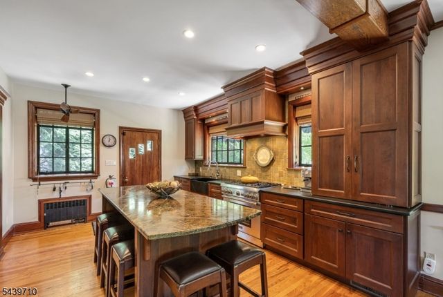 10 Cedar St, Bernards Twp., NJ 07920