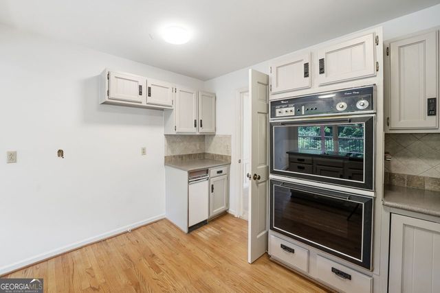 600 Meuse Way, Johns Creek, GA 30022