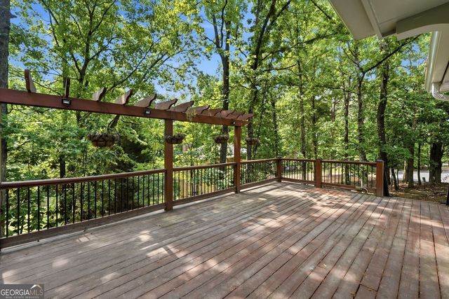 600 Meuse Way, Johns Creek, GA 30022