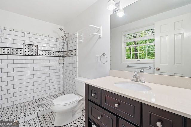 600 Meuse Way, Johns Creek, GA 30022