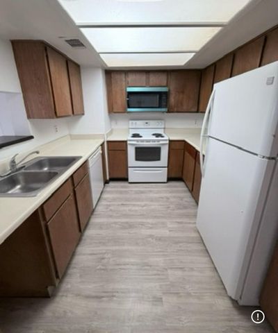 2820 S Bartell I210, Houston, TX 77054