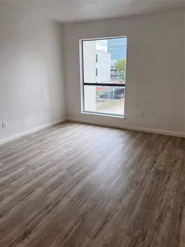 2820 S Bartell I210, Houston, TX 77054