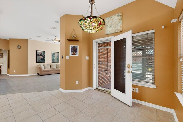 6869 CapeCod Drive, Grand Prairie, TX 75054