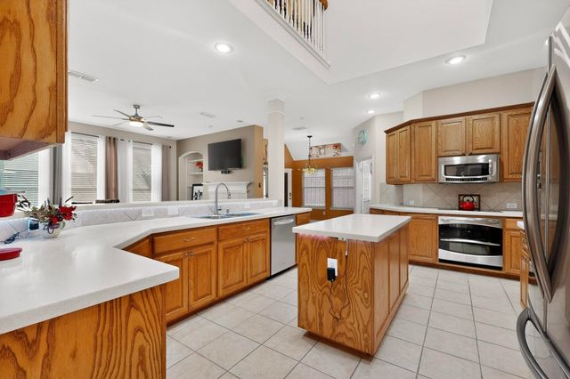 6869 CapeCod Drive, Grand Prairie, TX 75054