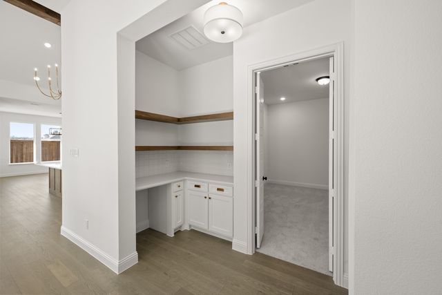 4728 Hawthorn Hills Lane, Arlington, TX 76005