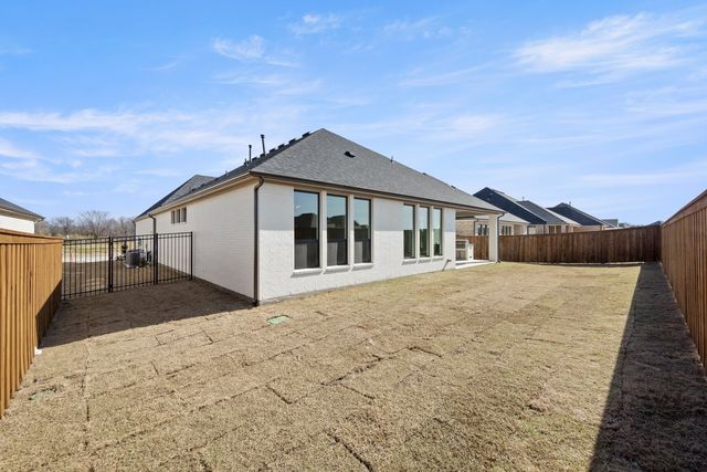 4728 Hawthorn Hills Lane, Arlington, TX 76005