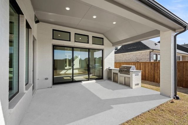 4728 Hawthorn Hills Lane, Arlington, TX 76005