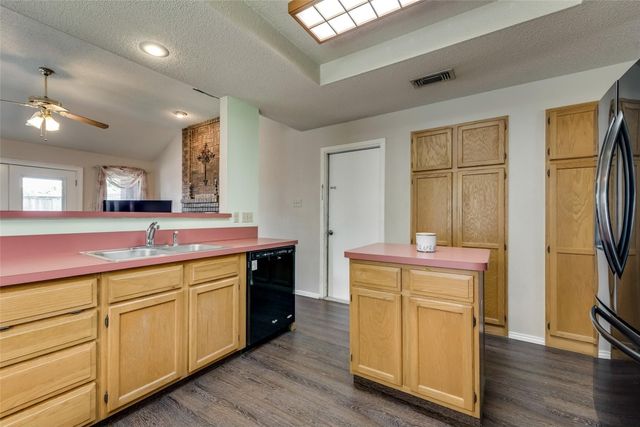 2616 Widgeon Way, Mesquite, TX 75181
