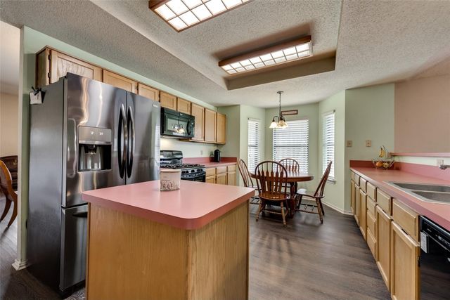 2616 Widgeon Way, Mesquite, TX 75181