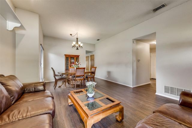 2616 Widgeon Way, Mesquite, TX 75181