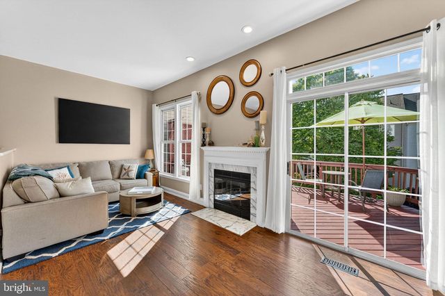 46747 ABINGTON TER, Sterling, VA 20165
