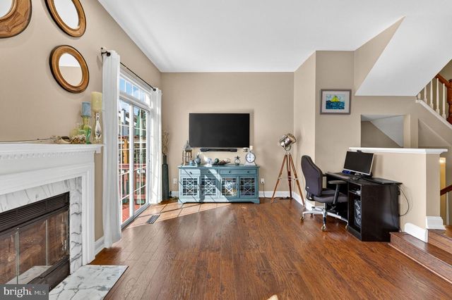 46747 ABINGTON TER, Sterling, VA 20165
