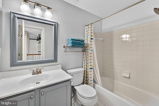 46747 ABINGTON TER, Sterling, VA 20165