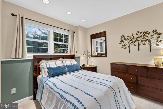 46747 ABINGTON TER, Sterling, VA 20165