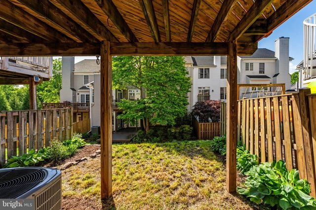 46747 ABINGTON TER, Sterling, VA 20165