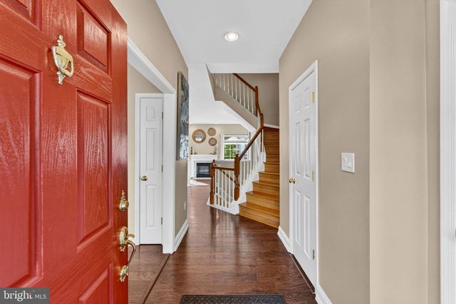46747 ABINGTON TER, Sterling, VA 20165