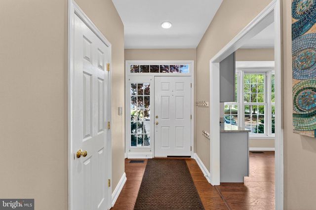 46747 ABINGTON TER, Sterling, VA 20165