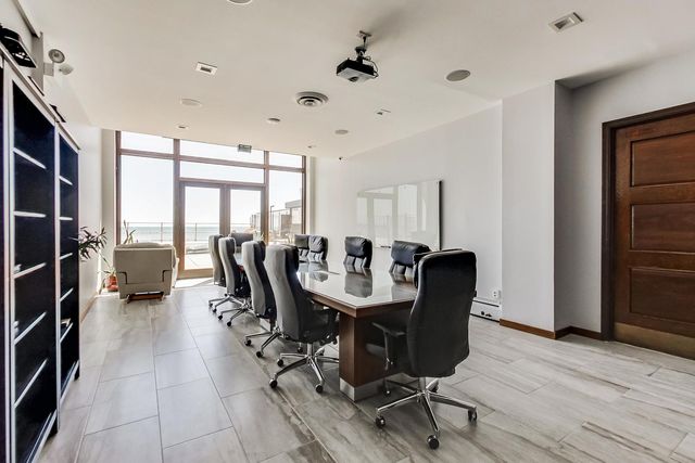 6325 N Sheridan Road 2101, Chicago, IL 60660