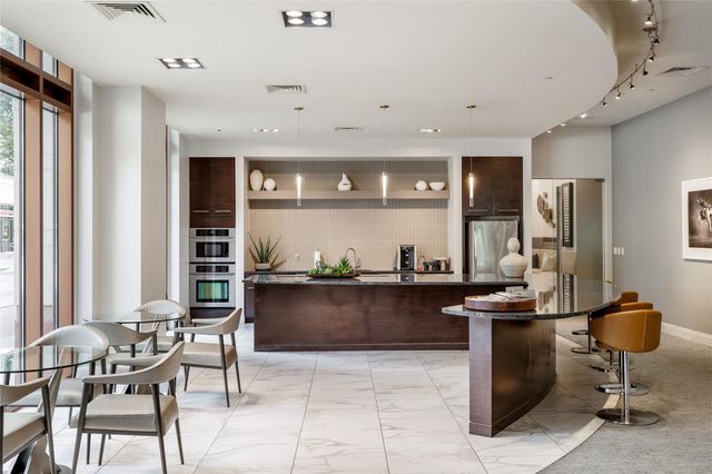 101 Colorado ST 1101, Austin, TX 78701