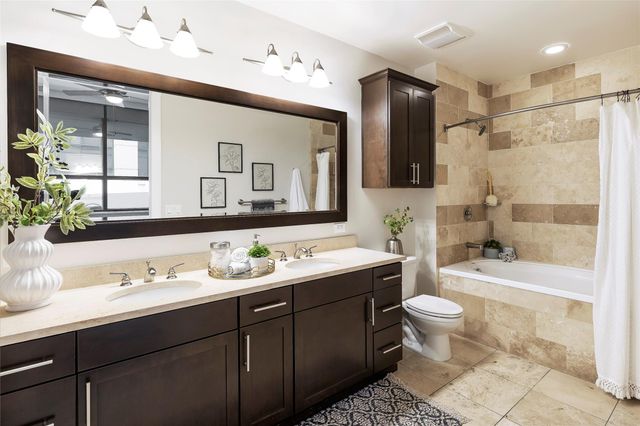 101 Colorado ST 1101, Austin, TX 78701