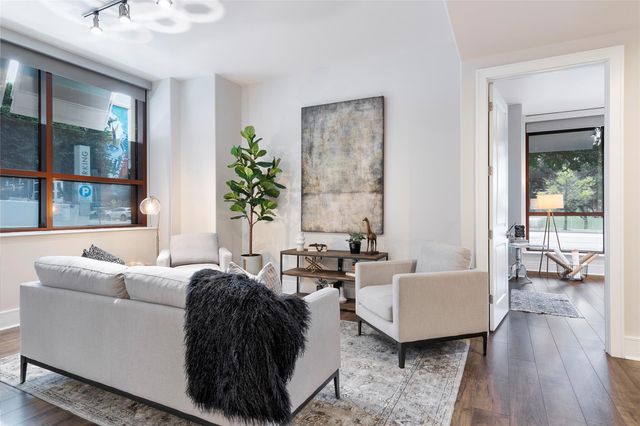 101 Colorado ST 1101, Austin, TX 78701